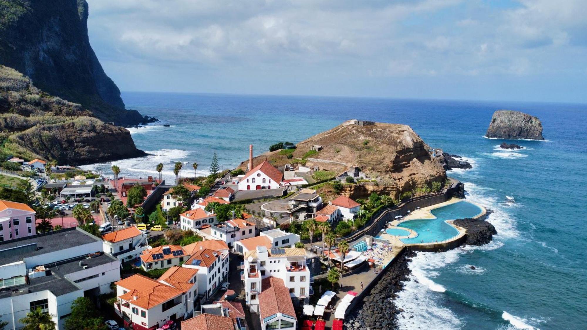 Sea Breeze Studios Porto Da Cruz Exterior foto